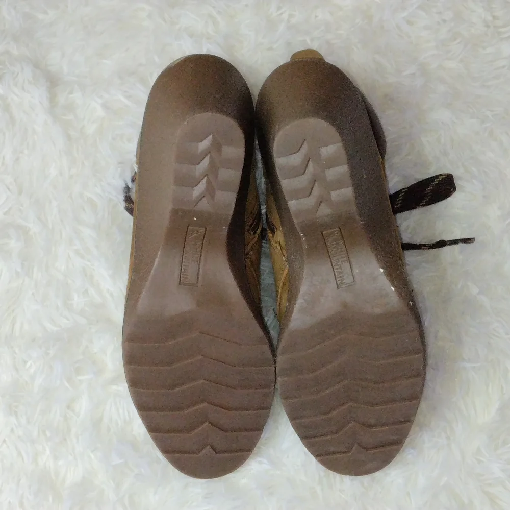 White Mountain Liberty Leather Ankle Heeled Booties Size 9.5